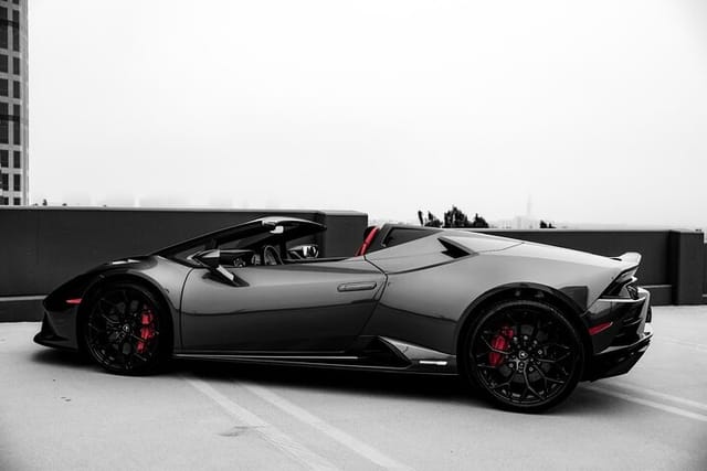 exotic-car-rental-lamborghini-huracan_1